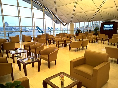 Hong Kong Emirates Lounge Business & First Class Lounge image