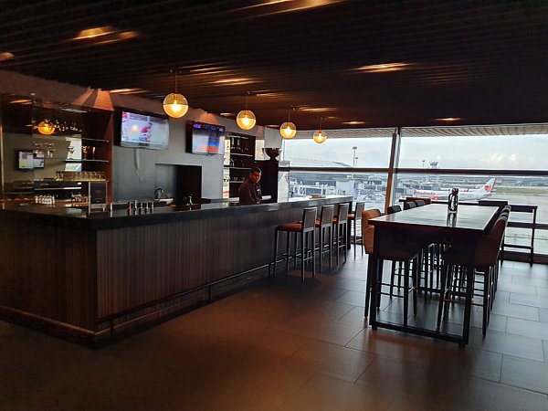 Kuala Lumpur The bar area Malaysia Airlines Business Class Lounge image
