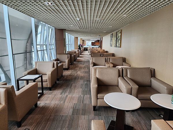 Bangkok Thai Airways Lounge Concourse E image