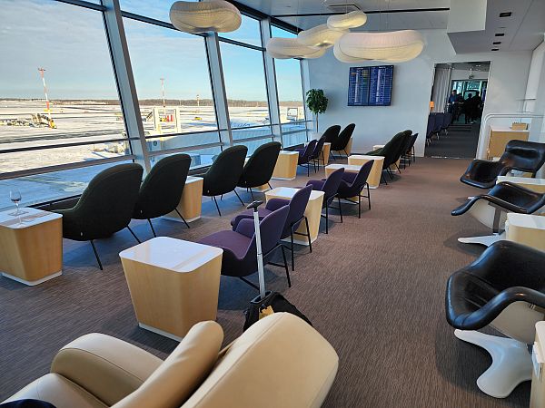 Finnair Business Lounge - Schengen image