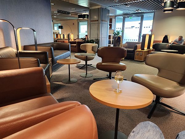 Lufthansa Senator Lounge image