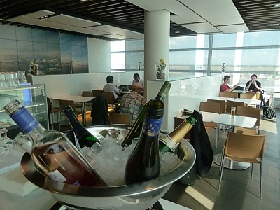 Lufthansa Business Class A26 Frankfurt Business Class Lounge image