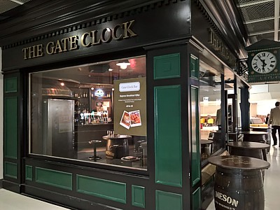Gate Clock bar Dublin Airport