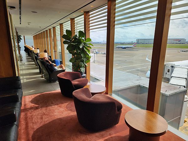 London Heathrow Cathay Pacific First Lounge image