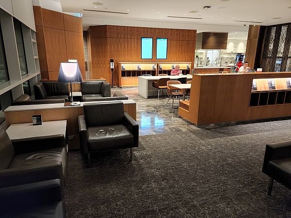 Vancouver Air Canada International Lounge