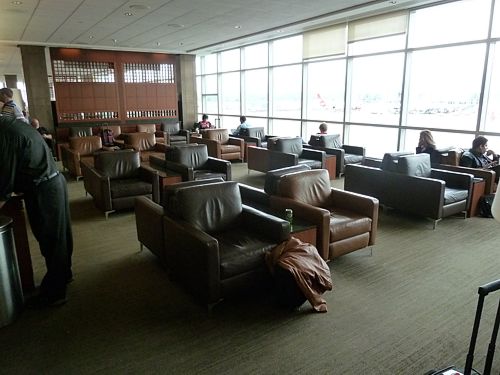 Air Canada Maple Leaf Domestic Lounge