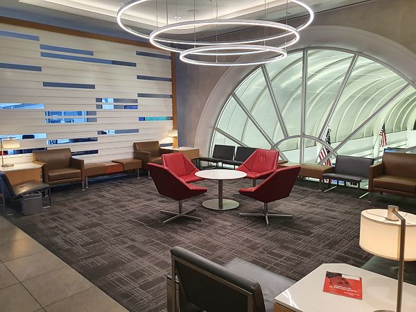 Los Angeles American Airlines Flagship Lounge image