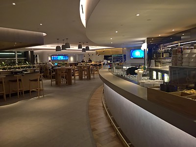lounge domestic qantas brisbane business class terminal loungeindex