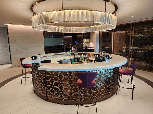 Qatar Airways Lounge image