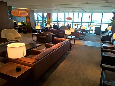 Cathay Pacific Lounge image