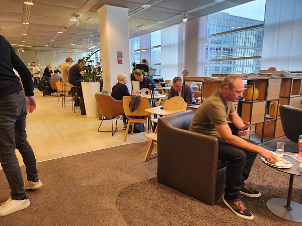 Hamburg Lufthansa Business Lounge image