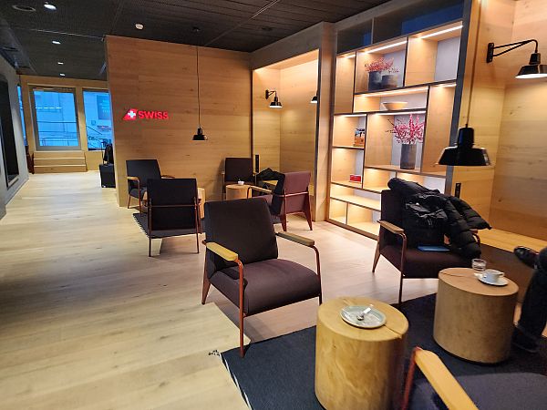 Swiss Alpine Lounge image