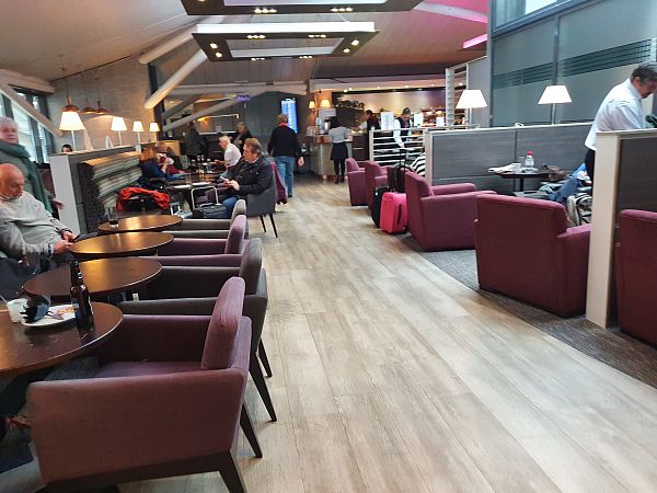 Bristol Aspire Lounge image
