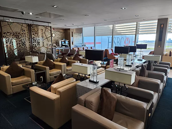 London Heathrow Emirates Lounge image