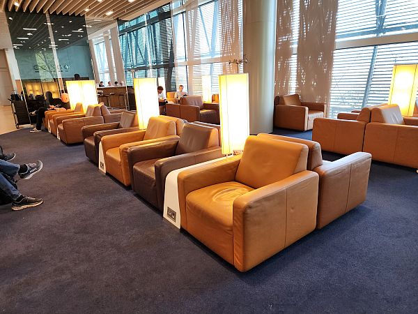London Heathrow Lufthansa Senator Lounge image