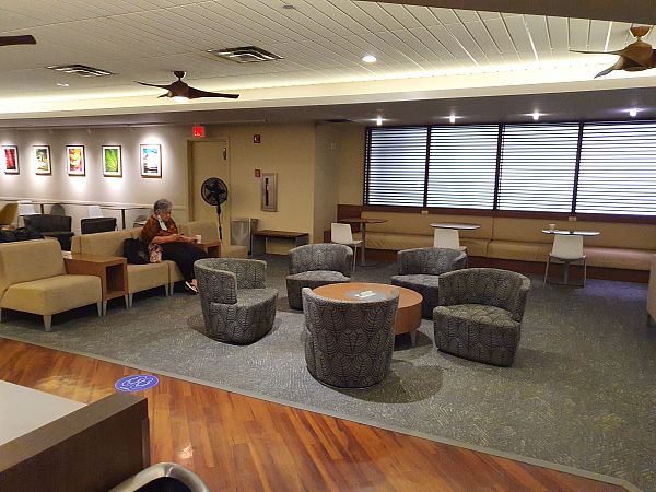 Hawaiian Airlines Premier Club Lounge