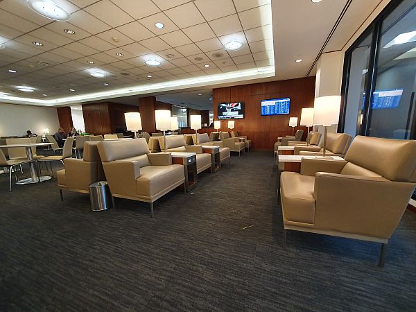 Washington United Airlines United Club C7 Lounge