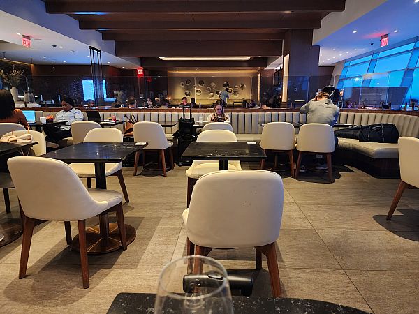New York JFK American Airlines Soho Lounge