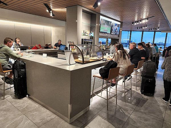 American Airlines Admirals Club Lounge