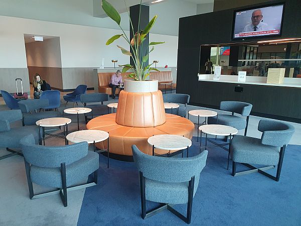 Qantas Business Class Domestic Lounge