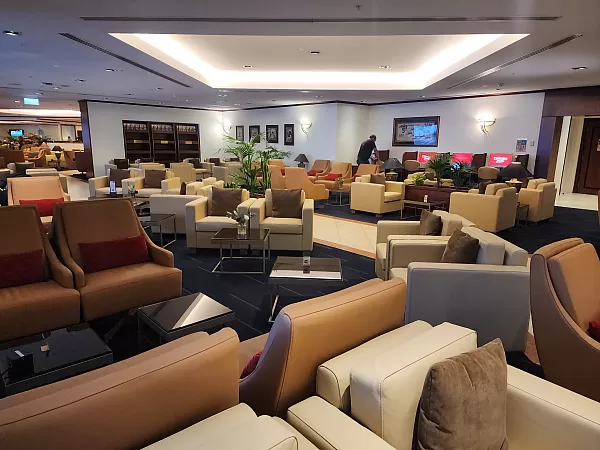 Sydney Emirates Lounge