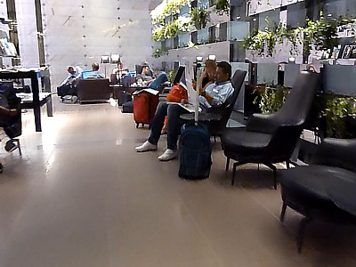 Doha Qatar First Class Lounge Doha New Qatar First Lounge image