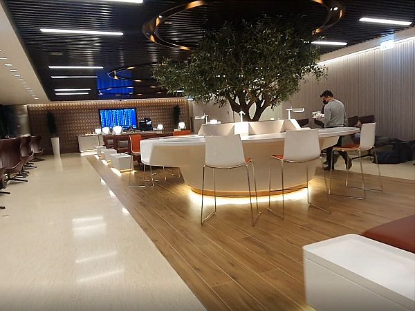 Qatar Silver Lounge North Doha Qatar Airways Silver Lounge image