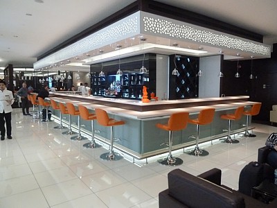 Etihad Airways Business Class T3 Lounge Abu Dhabi Etihad Lounge T3 bar area image