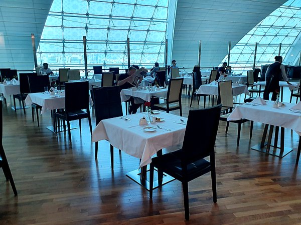 Dubai Emirates First Class Lounge B image