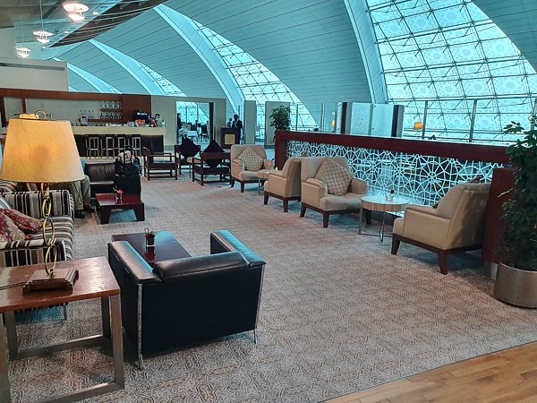 Dubai Emirates First Class Lounge B image